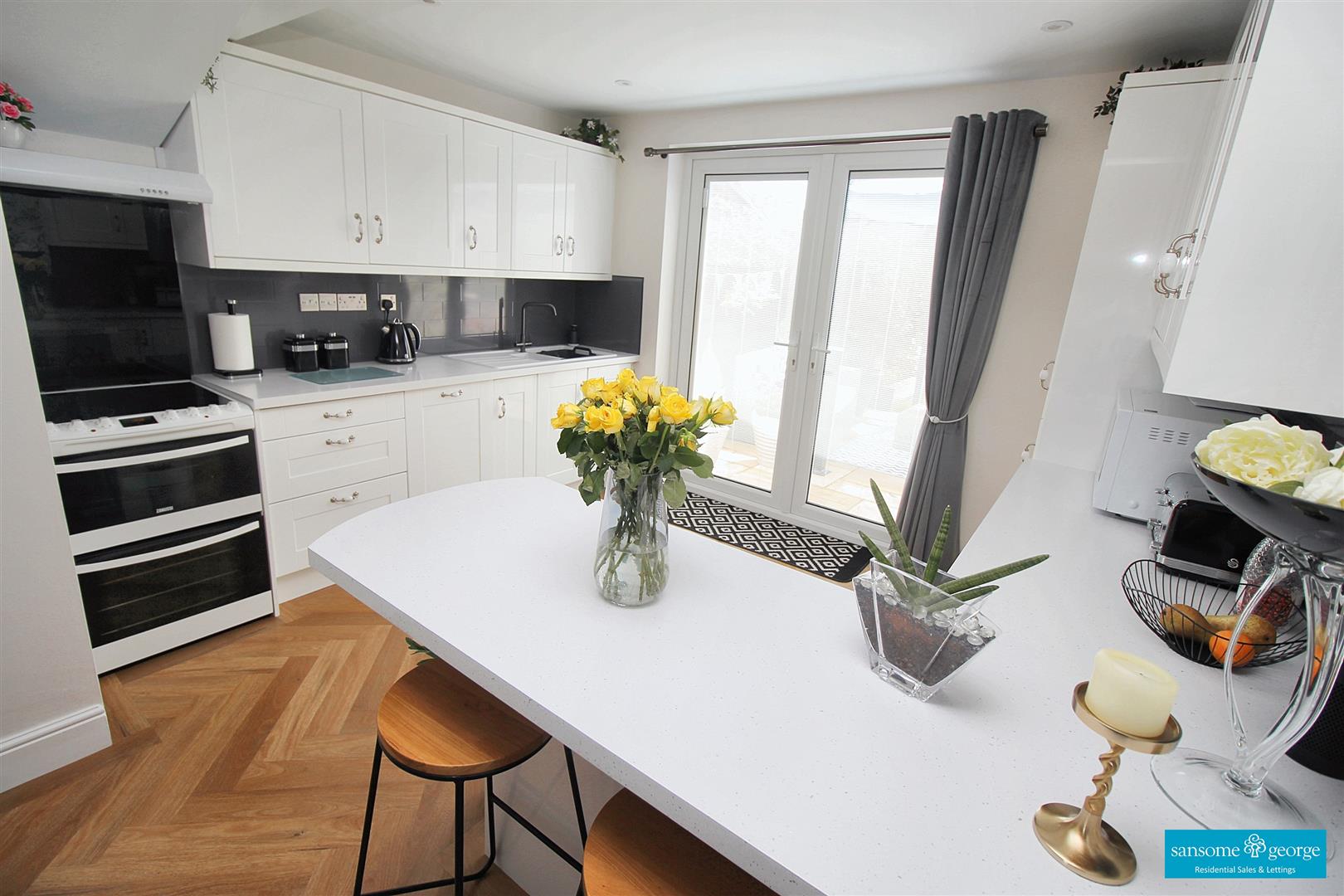 Hornsea Close, Tilehurst, Reading